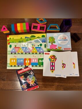 Magformers with play mats